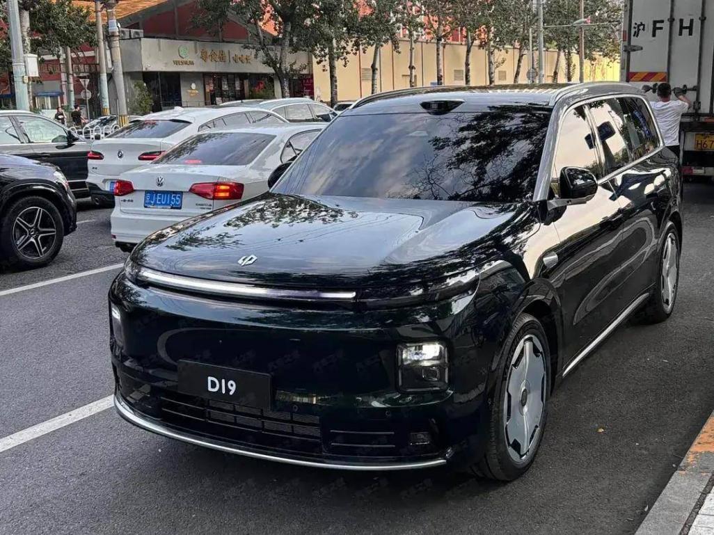 國內(nèi)造車新勢力9月銷量出爐!零跑超6.6萬輛居首,小米、小鵬均超4萬輛,鴻蒙智行表現(xiàn)強勢……