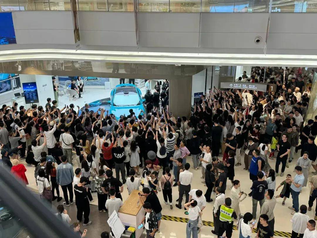 國內(nèi)造車新勢力9月銷量出爐!零跑超6.6萬輛居首,小米、小鵬均超4萬輛,鴻蒙智行表現(xiàn)強勢……