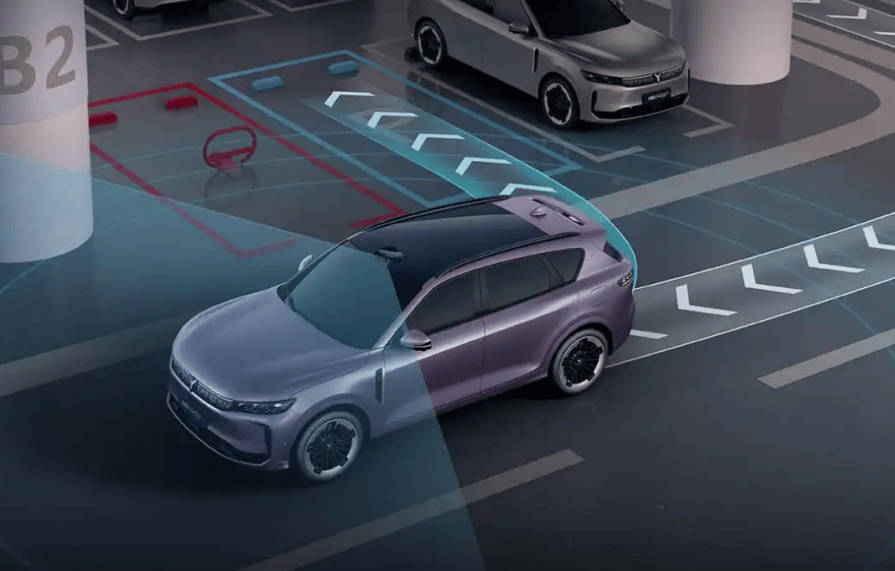 在華系SUV族譜中,這款“量產(chǎn)版問界M6”,才是25萬級唯一真神