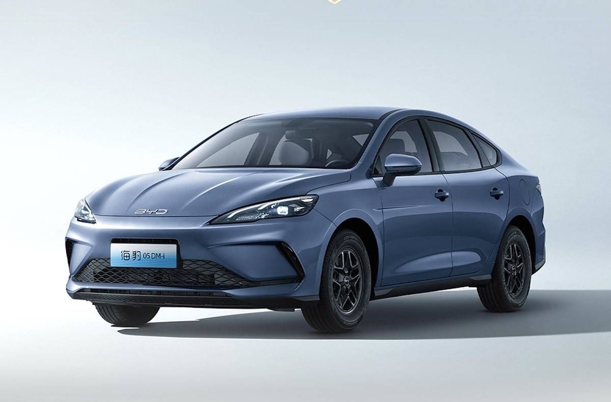 售7.98萬元,2026款比亞迪海豹05 DM-i上市!純電續航升至128km