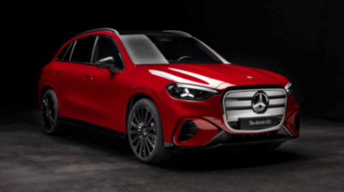 破局電動化轉型,奔馳摸著寶馬的“石頭”過河?