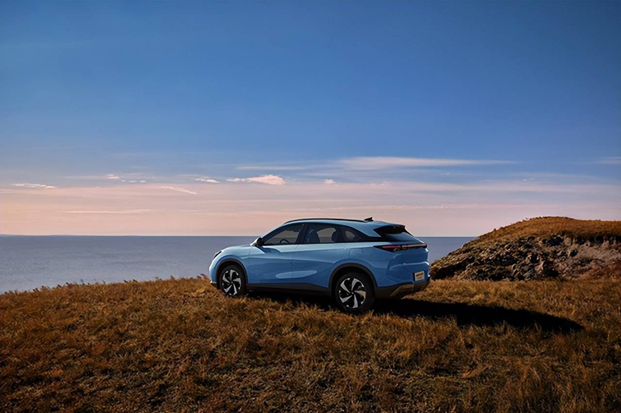 技術平權下的“價值革命”:極狐阿爾法T5 12.38萬起預售