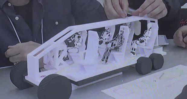 雷克薩斯LS概念車震撼首發!六輪MPV顛覆想象