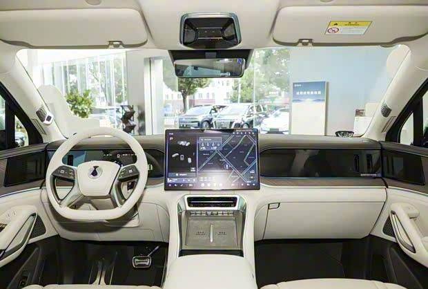 騰勢N9 OTA重磅升級:全向記錄儀+車道級導航上線