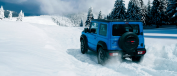 那么,話說回來,哪些新車更值得消費者關注?在10萬級燃油SUV市場中,有兩款車型值得關注,一款是剛剛上市的新款長安CS75 PRO,一款是吉利博越。接下來,我們看看這兩款車型都有啥特點,對于家庭用戶來說,選誰更劃算?