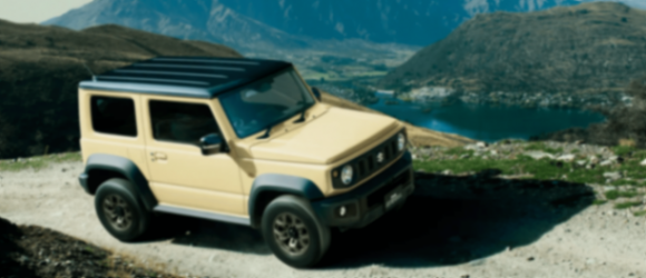 那么,話說回來,哪些新車更值得消費者關注?在10萬級燃油SUV市場中,有兩款車型值得關注,一款是剛剛上市的新款長安CS75 PRO,一款是吉利博越。接下來,我們看看這兩款車型都有啥特點,對于家庭用戶來說,選誰更劃算?