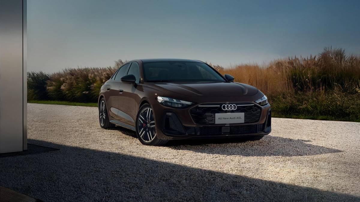 燃油車不行了?20多萬的豪華品牌中型車,一天銷量就過千了