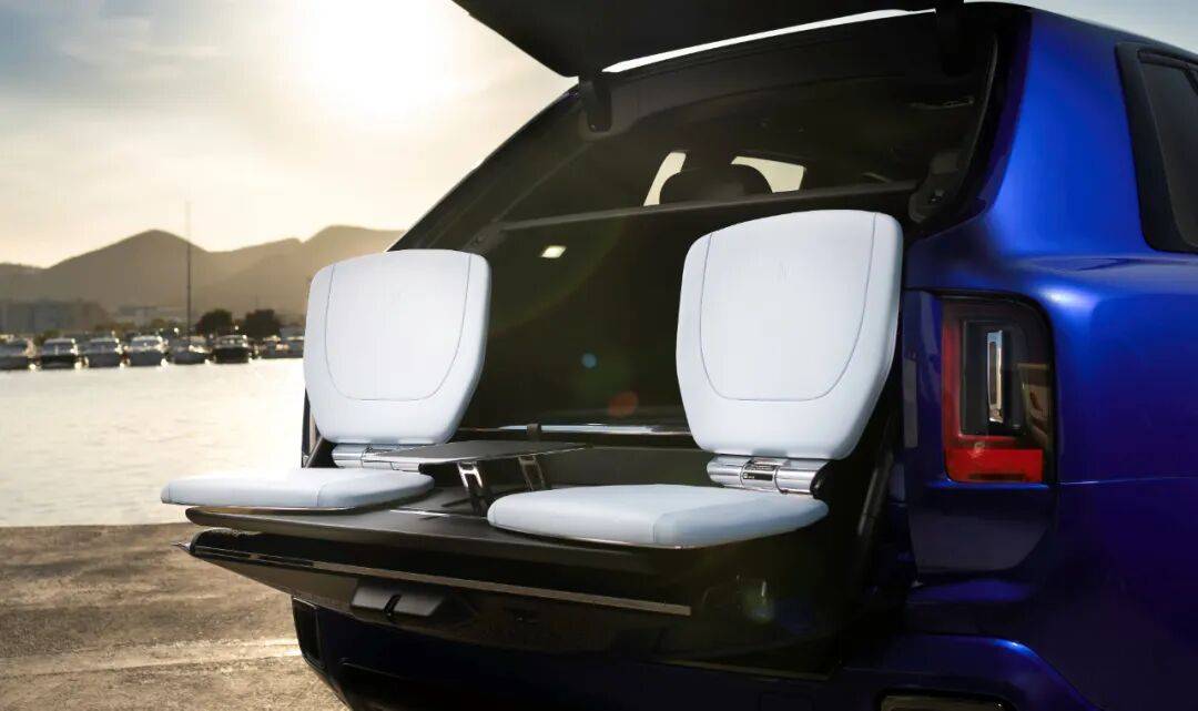 再見“天地門”?下一代寶馬X5或?qū)⒎艞壏煮w式尾門