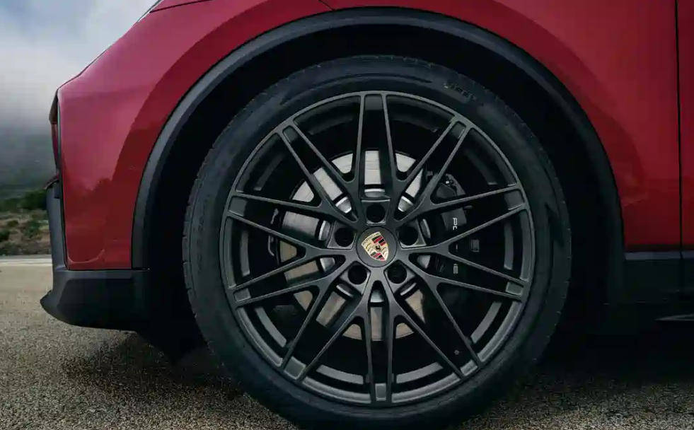 配備全新運動套件 保時捷純電Macan GTS官圖發(fā)布