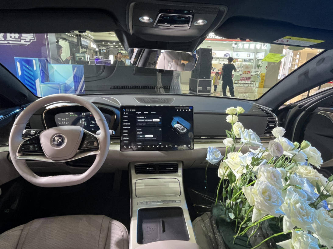 全維升階,續航加倍,補貼價15.98萬起!比亞迪漢長續航版上市