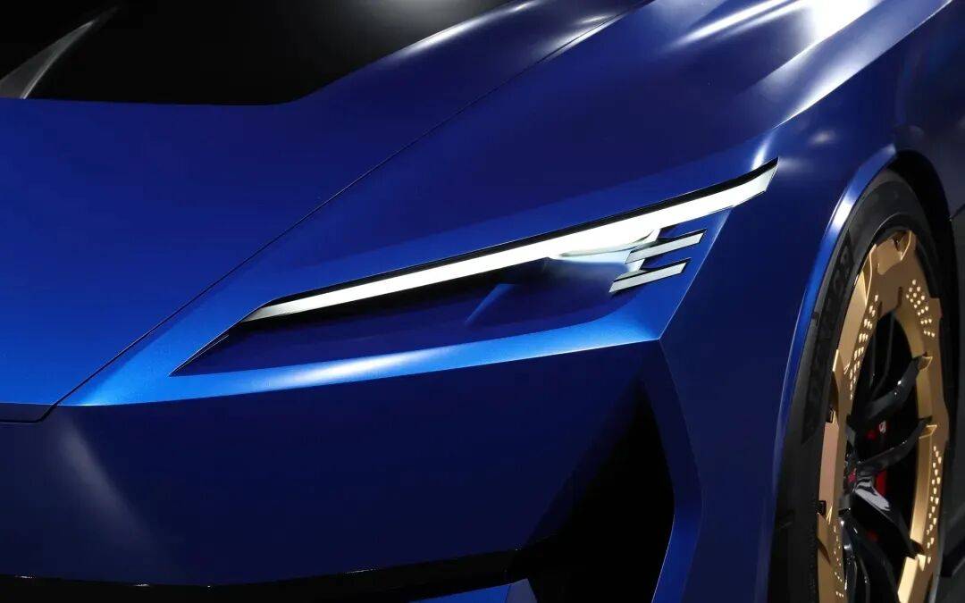 斯巴魯全新STI概念車亮相車展,電動+燃油,久違了!