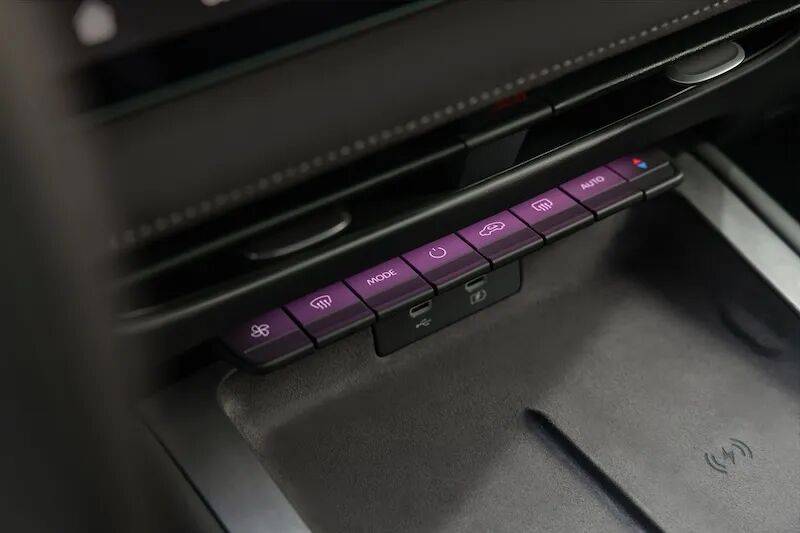 合資燃油B級(jí)車(chē)+鴻蒙座艙?太香了