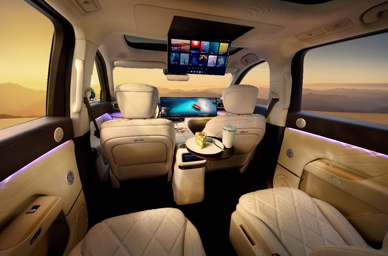 大六座增程式SUV風(fēng)云T11正式上市,17.99萬元至23.99萬元