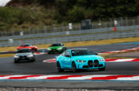 最強(qiáng)陣容亮相熱血嘉年華,“新世代”的高性能話語(yǔ)權(quán)仍由BMW M定義