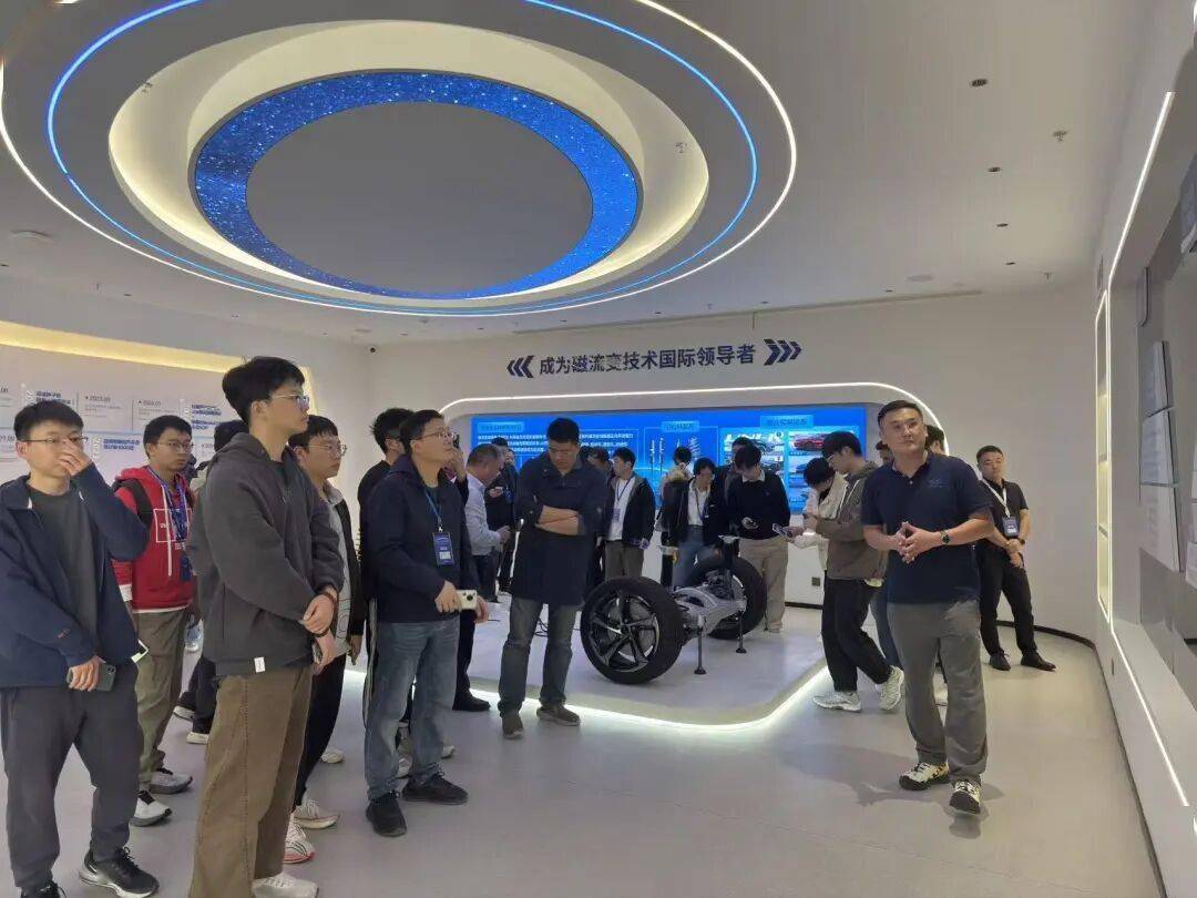 中國汽車工程學(xué)會懸架技術(shù)分會2025年會順利召開