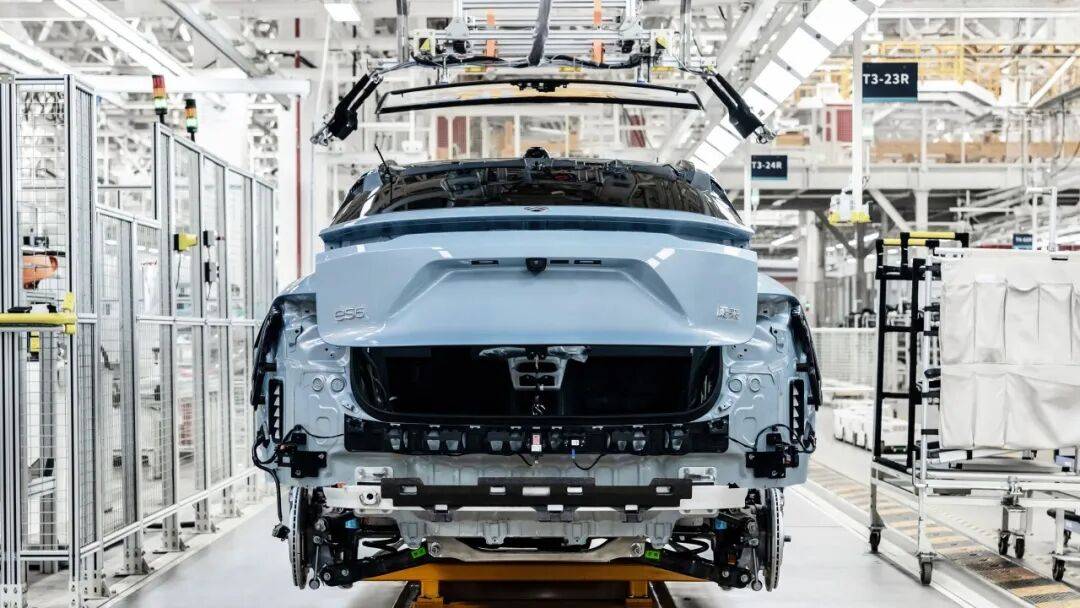 馬上十一年了,也該重新認識蔚來汽車了