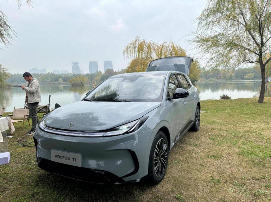 深度試駕極狐T1,A0級純電市場的價值破局者