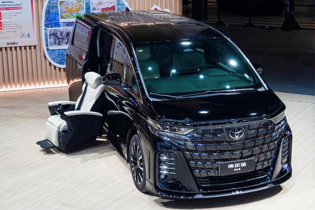 從進博會看豐田如何繪制藍圖不變的底色和多彩的變革