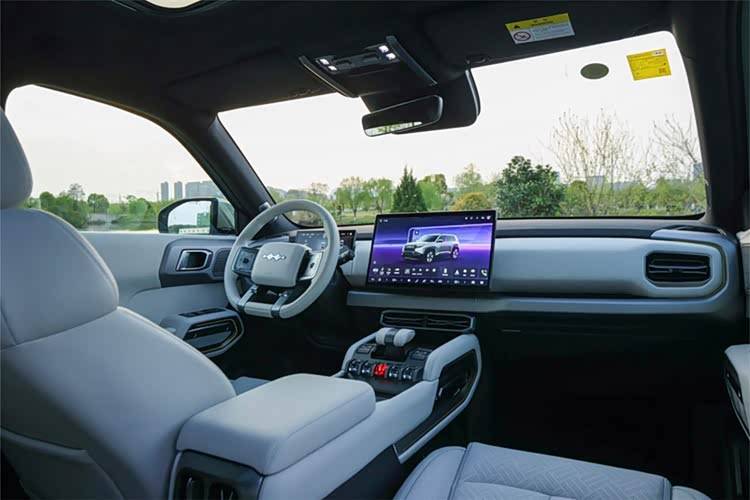 科技潮品打響名堂,方程豹鈦3在15萬級SUV市場一頓猛沖