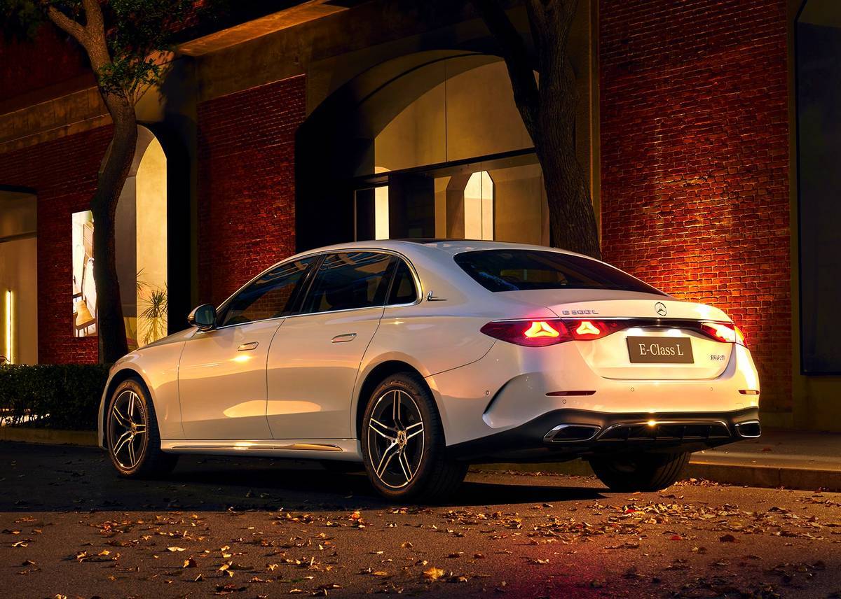 42.99萬元起,2026款奔馳E級上市!新增經典版,拉低入門價