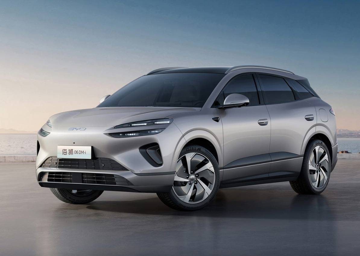 十月新能源銷量占比破五成:“以舊換新”持續(xù)釋放市場活力