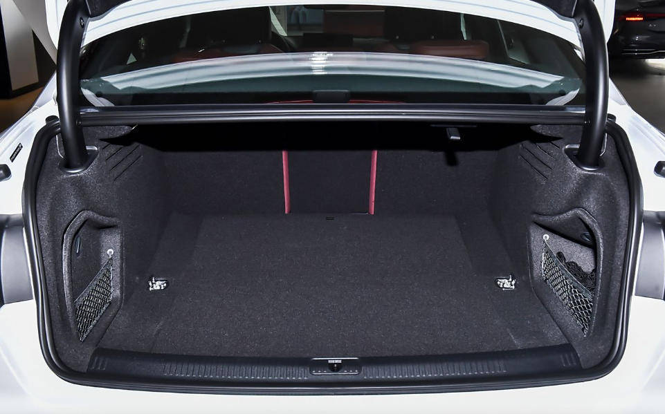 2025款奧迪A4L全方位配置分析以及選購建議,4個車型買哪個最好?