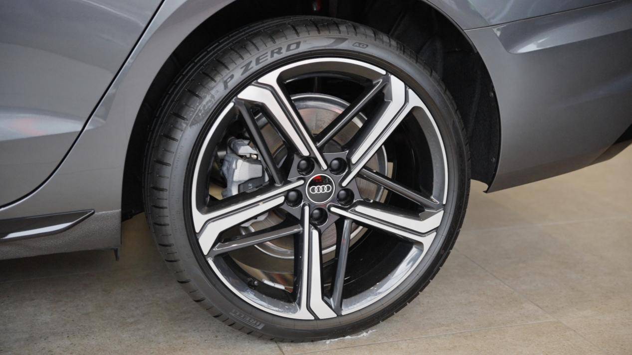 2025款奧迪A4L全方位配置分析以及選購建議,4個車型買哪個最好?