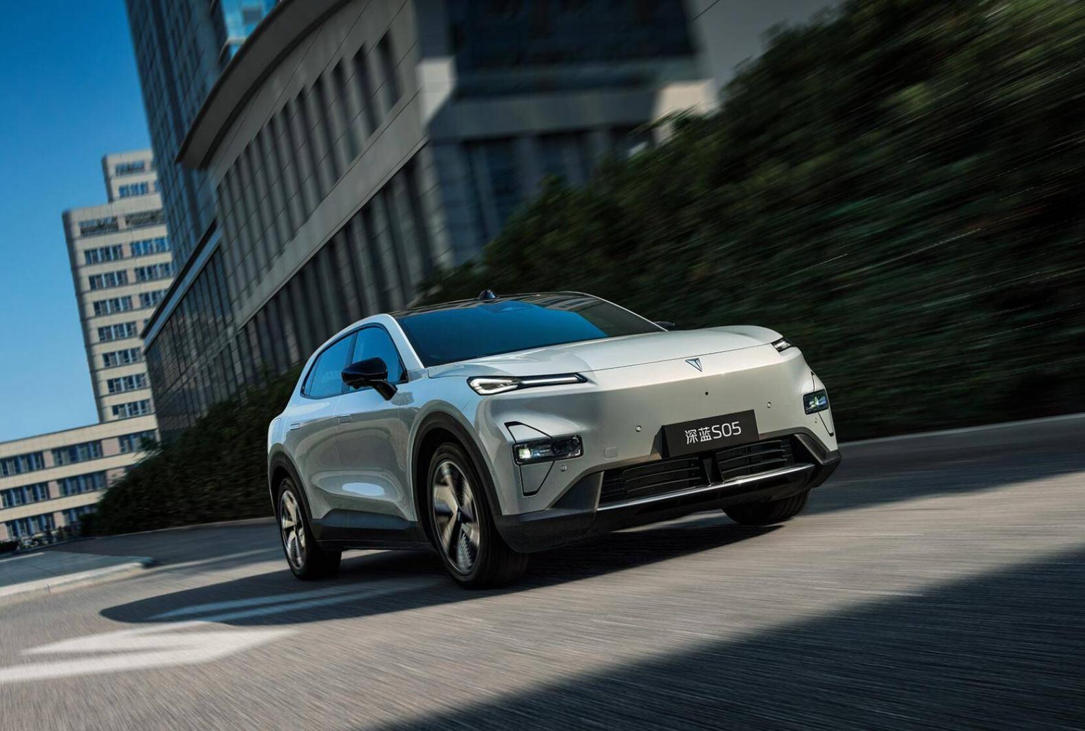 純電SUV賣爆了?10月銷量榜出爐 9款銷量過萬 特斯拉Model Y丟冠