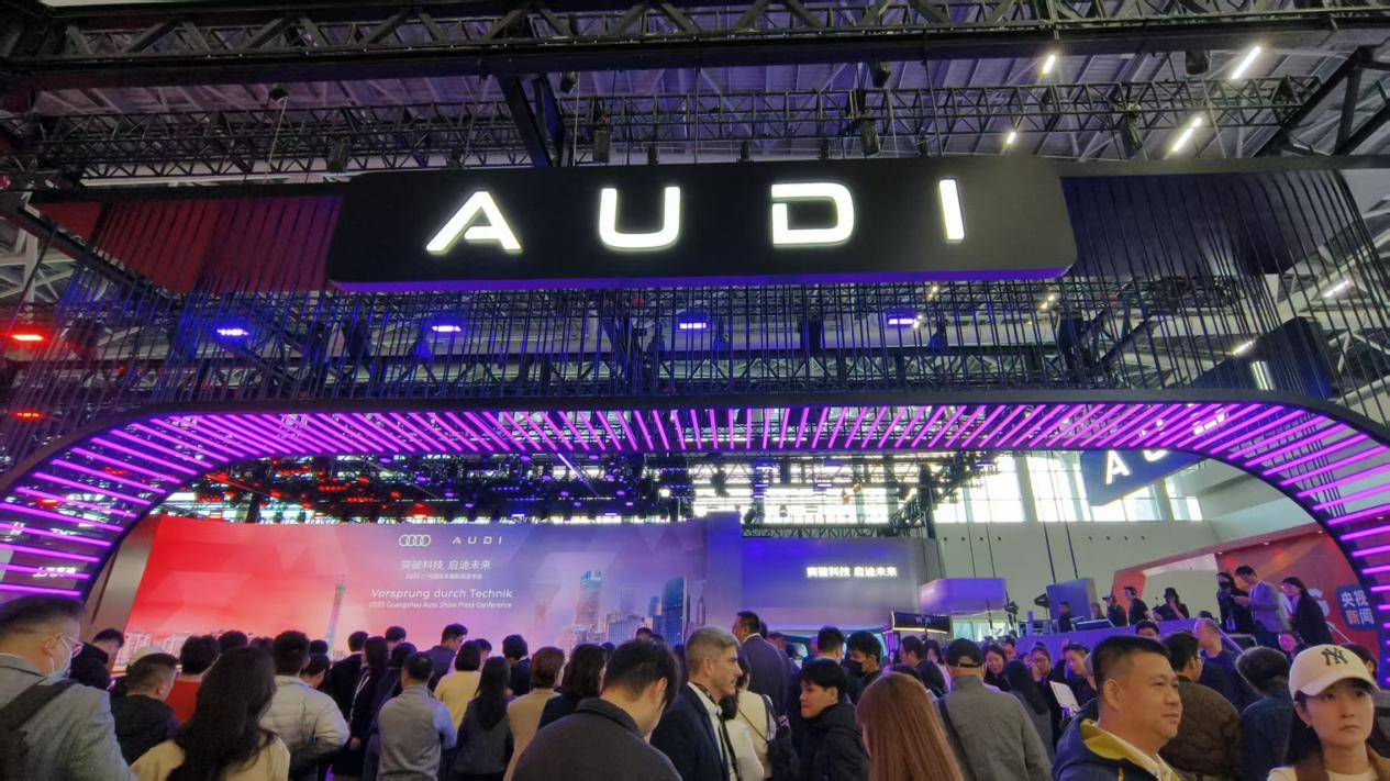 上汽奧迪宣布奧迪 E5 Sportback欽定性能quattro型上市,限時臻享價27.99萬元