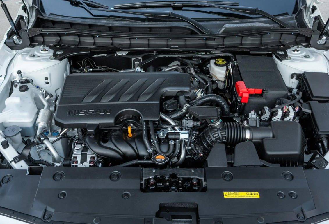 2026款天籟怎么樣?鴻蒙座艙和天籟油車匹配嗎?大沙發(fā)也有缺點?