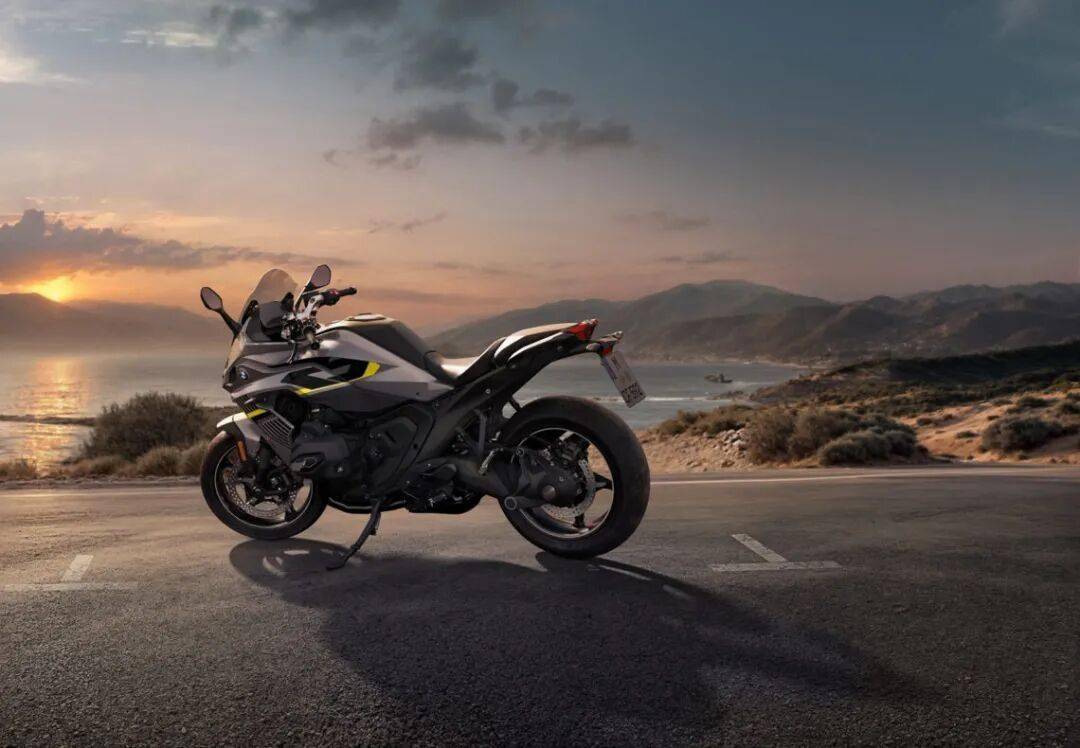 售價(jià)才是關(guān)鍵!寶馬國(guó)內(nèi)申報(bào)450GS/1300RS外觀專利丨業(yè)界