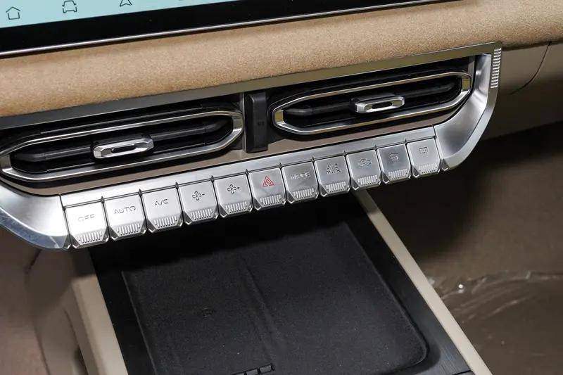 售16.99-24.99萬(wàn)元 日產(chǎn)鋒坦Frontier Pro系列皮卡上市