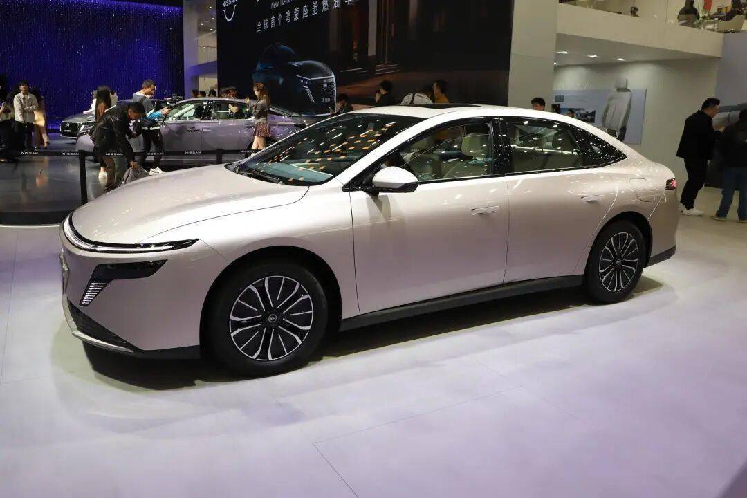 合資“雜牌”電動車反擊升級,東風日產N6,9.19萬起售