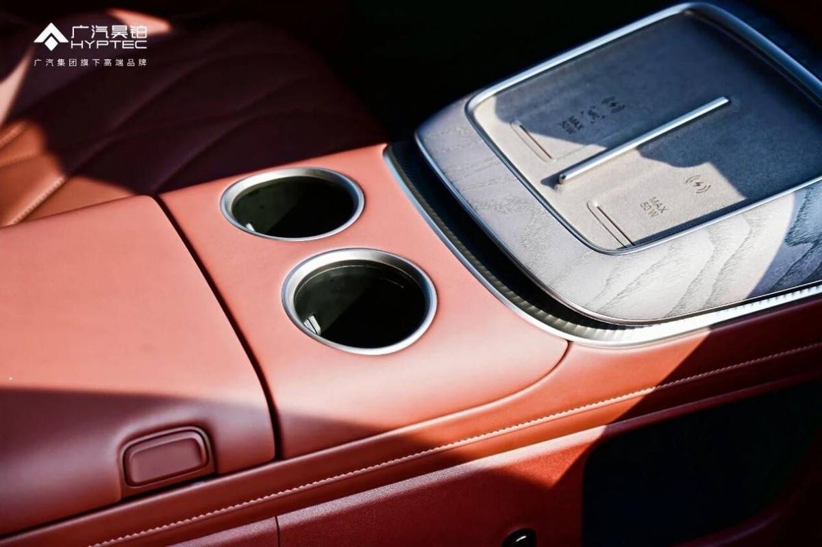 廣汽華為聯(lián)手打造昊鉑A800,12月上市劍指高端增程轎跑市場