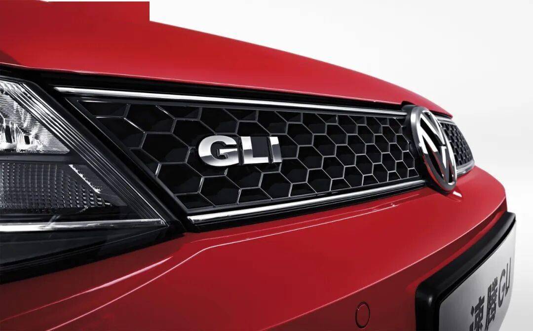 這才是披著羊皮的狼,2013款一汽大眾速騰GLI跑賽道是什么感覺?